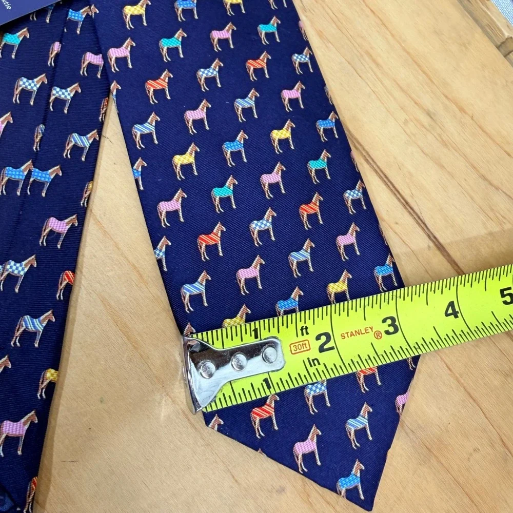 Alynn Silk‎ Necktie One Size Navy Blue Horse Blankets Equestrian Print NWT